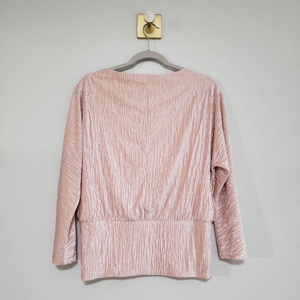 Chico's Blouse Top Women Small Blush Pink Ribbed Shimmer Soft Velvet Textured - Picture 3 of 8